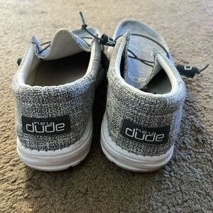 Men’s HeyDudes size 10